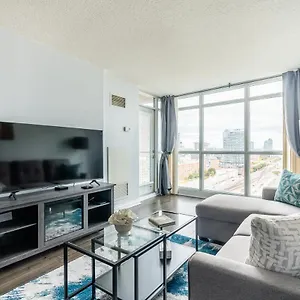 https://1-bedroom-den-condo-in-the-heart-of-downtown-toronto.niagara-fallshotels.com